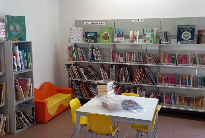Municipal multi-media library à Montbrun-les-Bains - 1