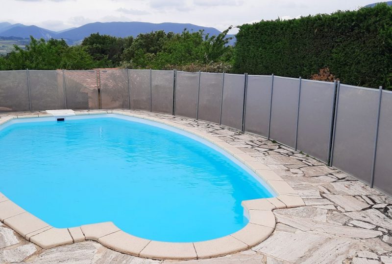 Maison de vacances avec piscine à Mirabel-aux-Baronnies - 1