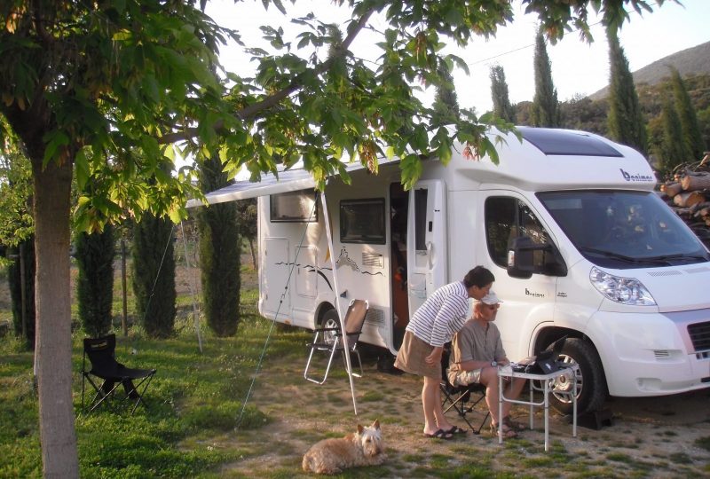Aire de camping-cars privée du Domaine Rocheville à Nyons - 0